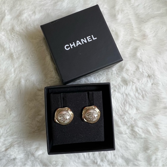 Chanel earrings - Picture 4 of 6